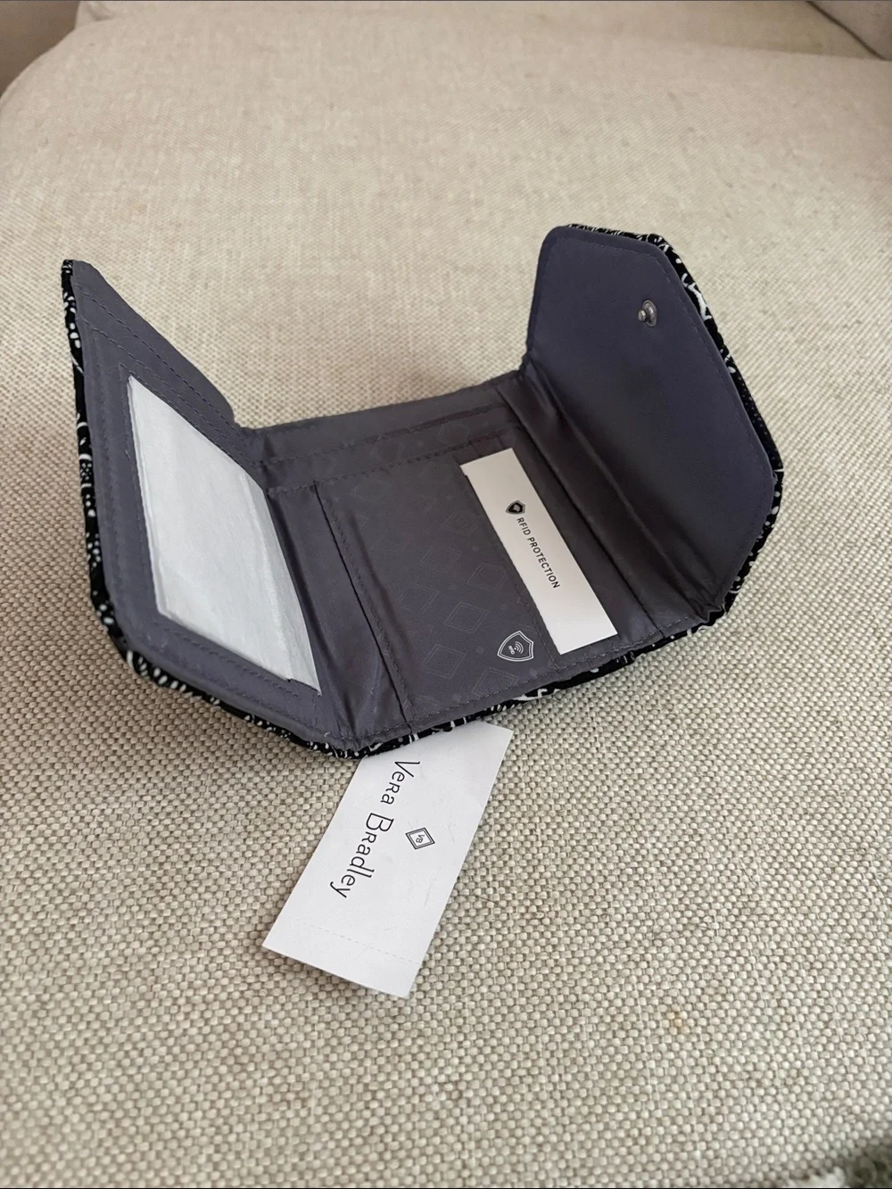 Vera Bradley Black and White Paisley Card Wallet - Picture 3 of 5